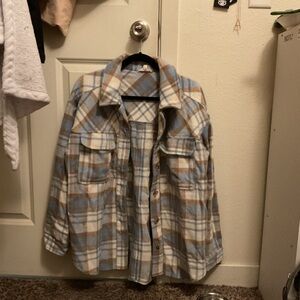 PacSun Plaid Button-Up Shacket in Light Blue, Tan, Cream